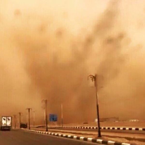 2346Tormenta de arena en Doha. Qatar, abril 2015